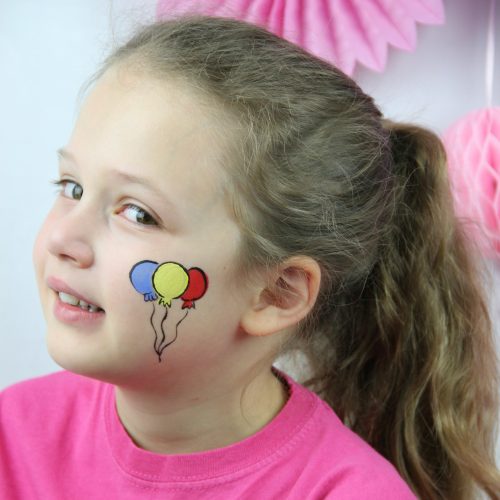 face painting balloons